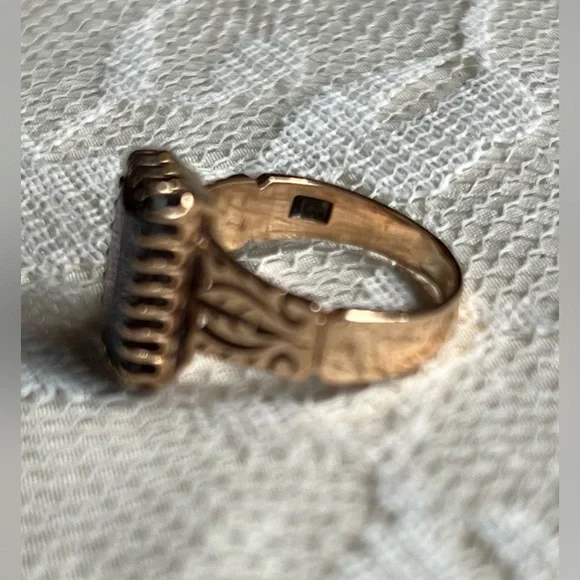 Antique Emerald Cut Garnet Ring, 14K Gold Engraved Claw Setting, Victorian